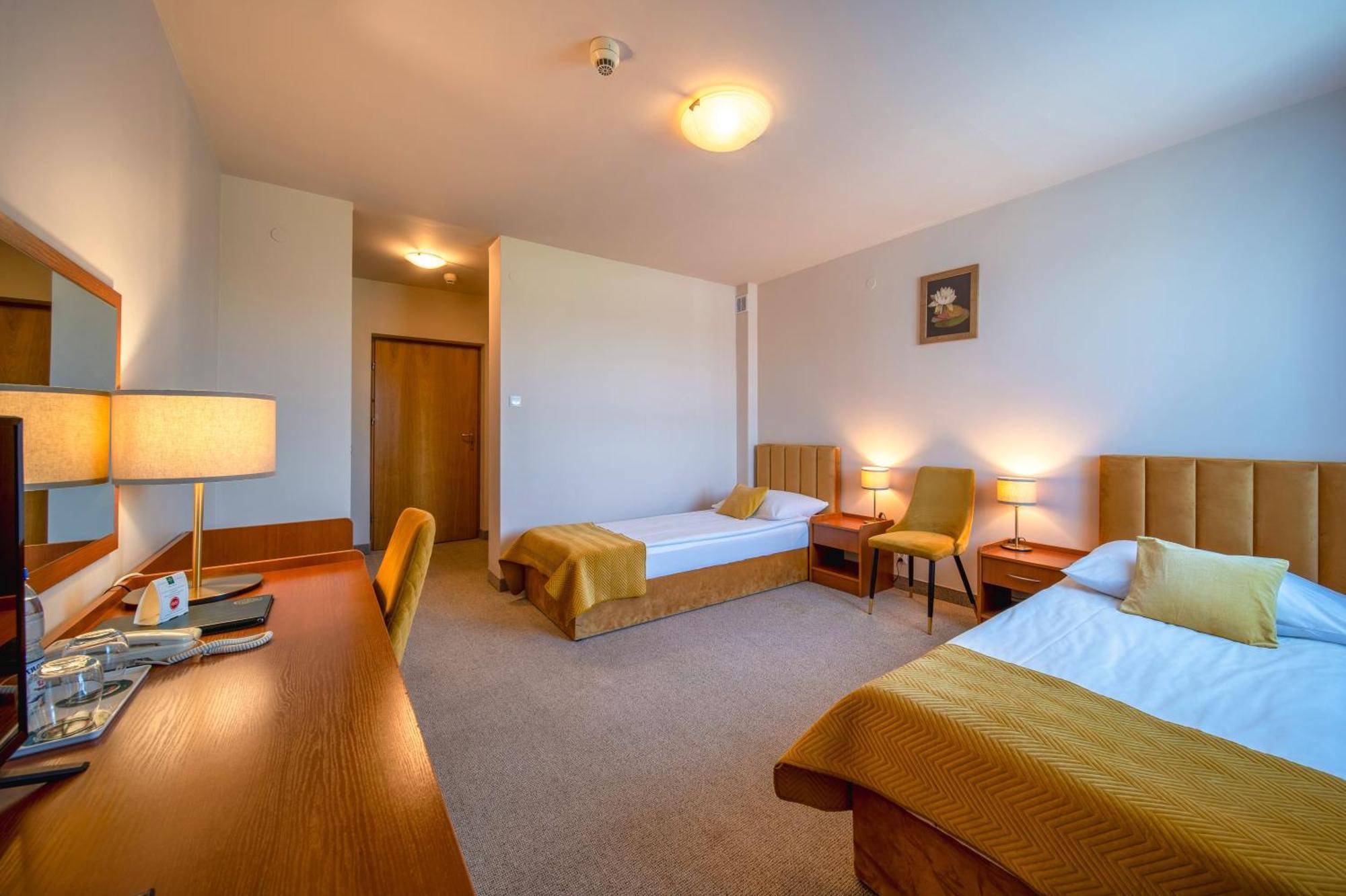 Hotel Gromada Radom Centrum Exterior foto